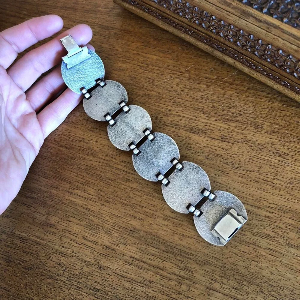 Rare Baroque Design 3D chunky antique bracelet - Picture 3 of 9